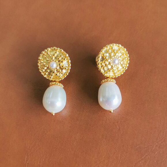 Julie Vos Marbella Gold Pearl Earrings Jewelry - Picture 1 of 5